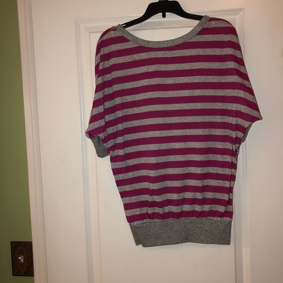 Sparkly small women’s top - Picture 3 of 4